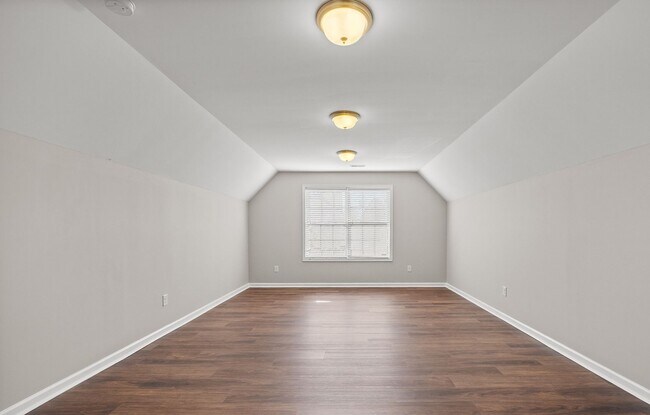 Building Photo - Immaculate 5bd 3bd Berewick home with many newly upgrades!