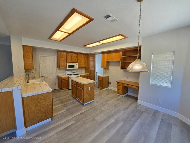 Building Photo - 1842 Loma Linda Cir
