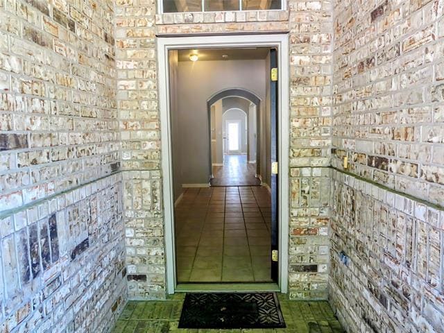 Building Photo - 8376 Davis Dr