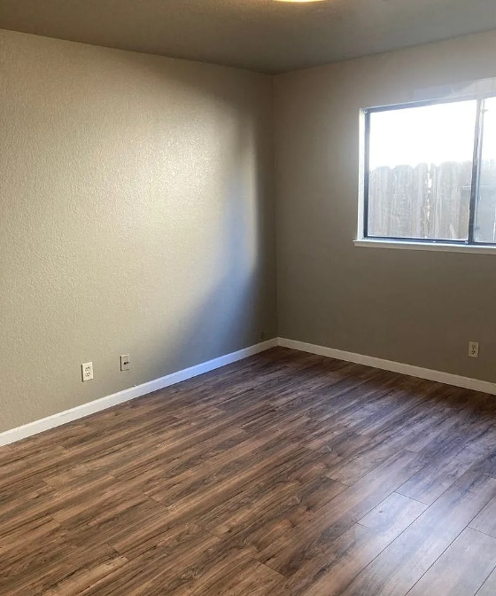 Building Photo - North Merced Near the college-Spacious 2-Bedroom Duplex Retreat: Modern Comfort with 2 Full Baths...