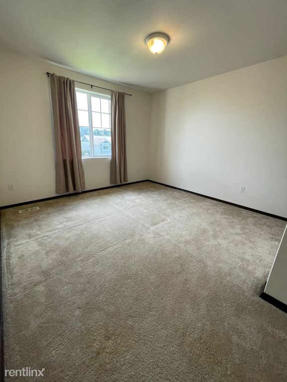 Building Photo - 4 br, 2.5 bath House - 18814 88th Avenue East