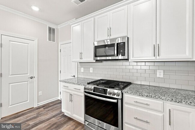 Building Photo - 20704 Wood Quay Dr