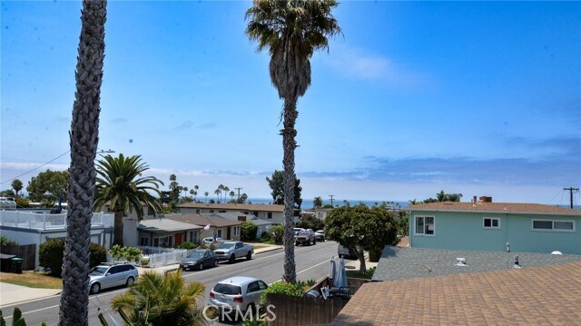 Building Photo - 218 Avenida Rosa