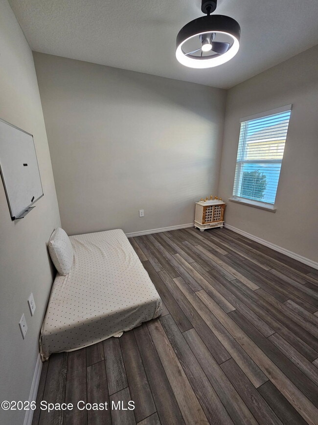 Building Photo - 4793 Shannock Ave