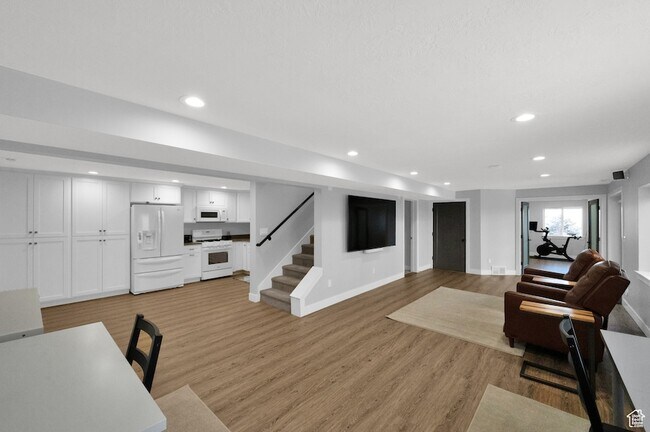 Building Photo - 1197 Wild Tree Cir
