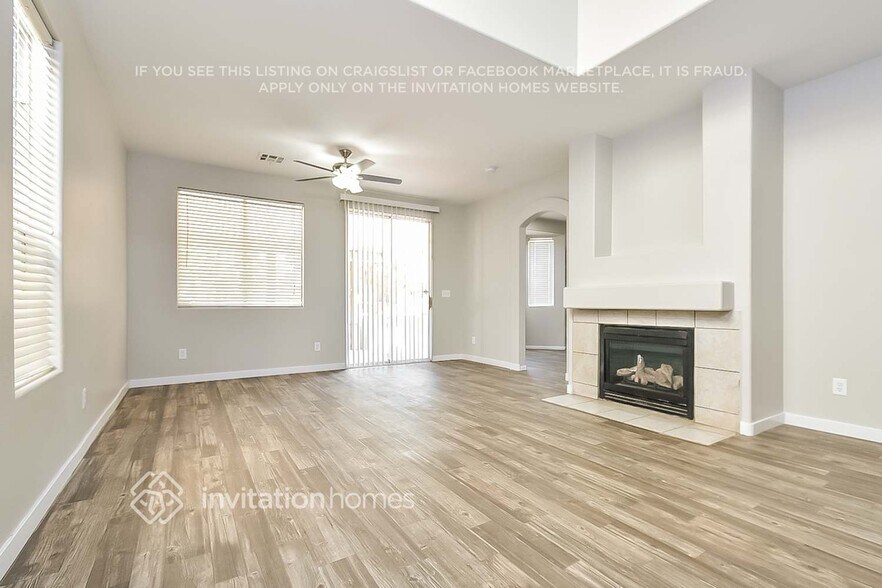 Building Photo - 4924 Dancing Lights Ave