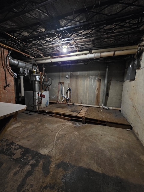Building Photo - 702 8th Ave N