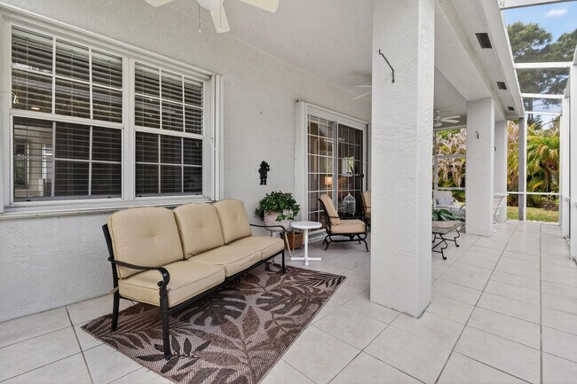 Building Photo - 425 SW Talquin Ln