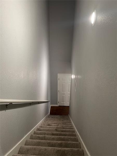 Building Photo - 423 Spring St