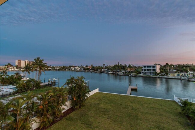 Building Photo - 3 Treasure Ln