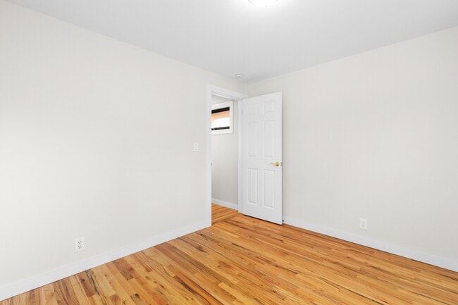 Building Photo - 7910 133rd Ave NE