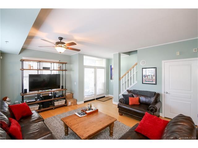 Building Photo - Dilworth/SouthEnd - 2 bed/2.5 bath First Floor Private Entrance