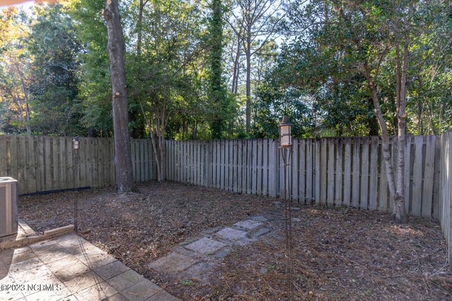Building Photo - 5006 Carleton Dr