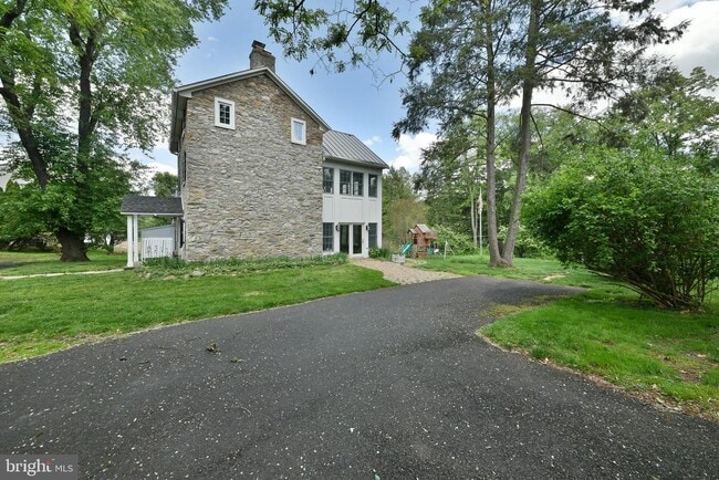 Building Photo - 966 Paige Ct