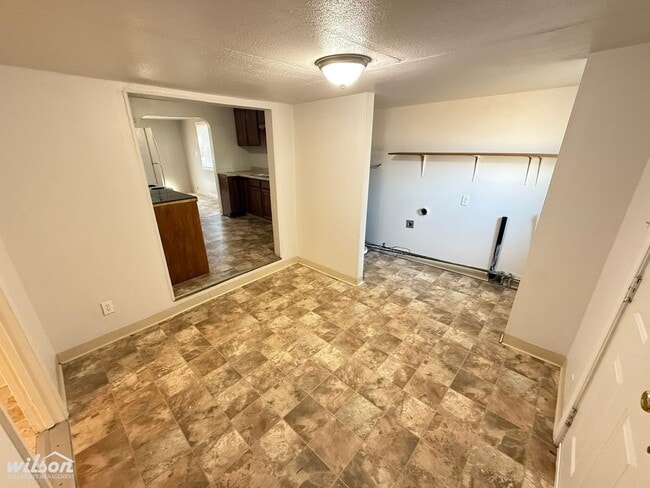 Building Photo - Affordable & Spacious 3BD Home in Yakima