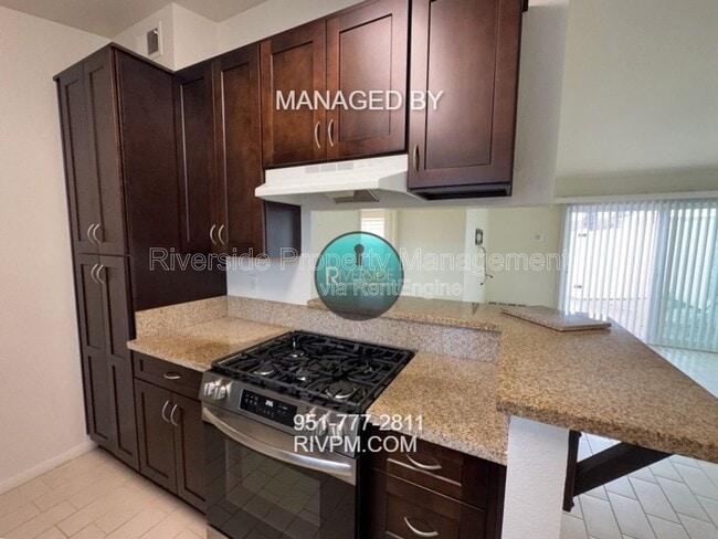 Building Photo - 9505 Arlington Ave