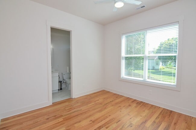 Building Photo - 411 Mcadoo Ave