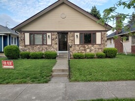 Building Photo - 2705 Barth Ave