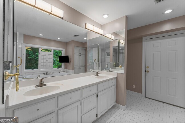 Building Photo - 603 Piney Woods Dr