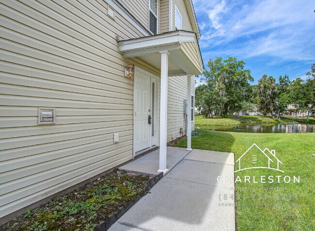 Building Photo - 198 Grand Oaks Dr