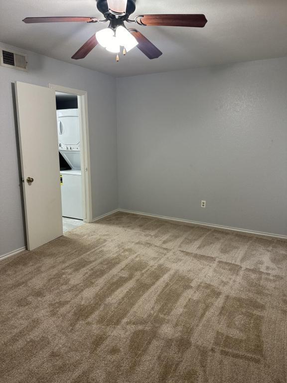 Building Photo - 2300 Balsam Dr