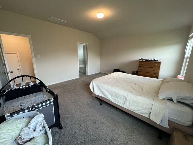 Building Photo - 317 Denison Dm