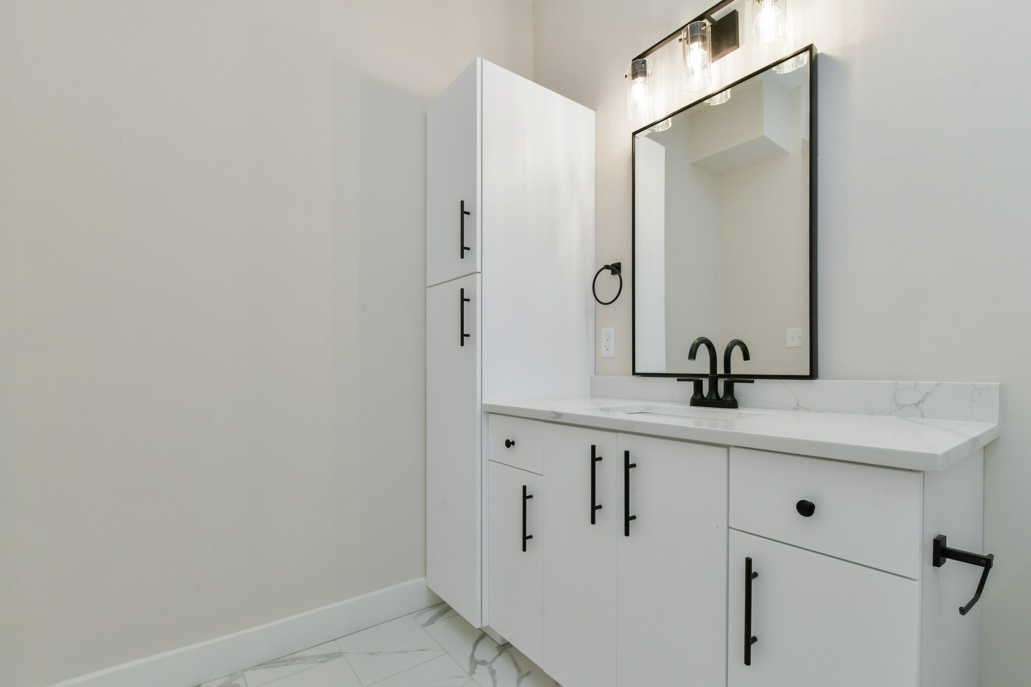 Building Photo - 410 Washington St