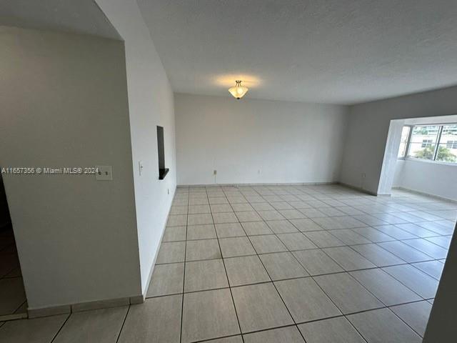 Building Photo - 9159 SW 77th Ave