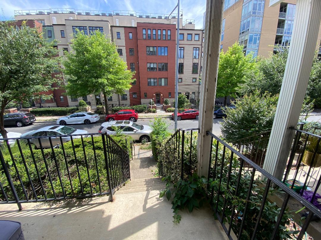 Building Photo - 1327 Belmont St NW