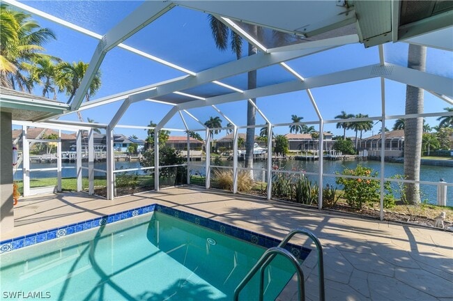 Building Photo - 875 Robin Ct