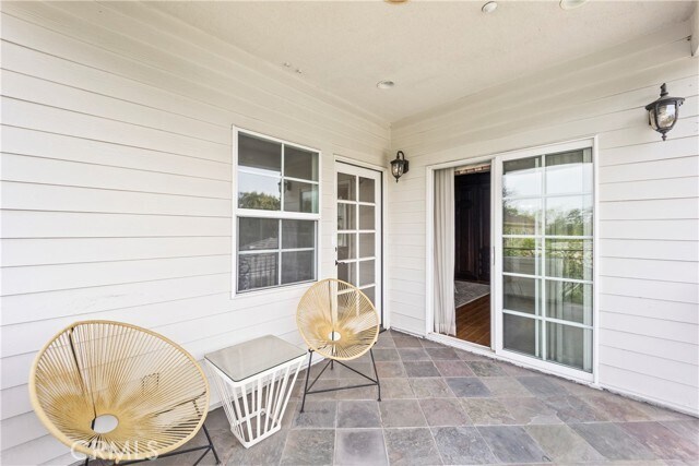 Building Photo - 1117 Encanto Dr