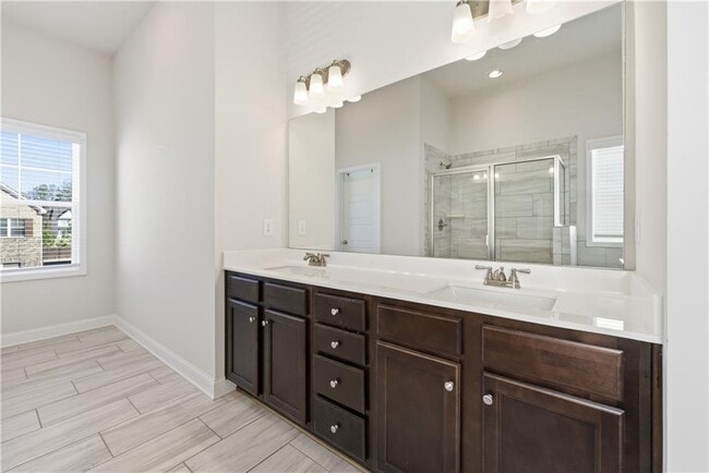 Building Photo - 1612 Dover Creek Ln