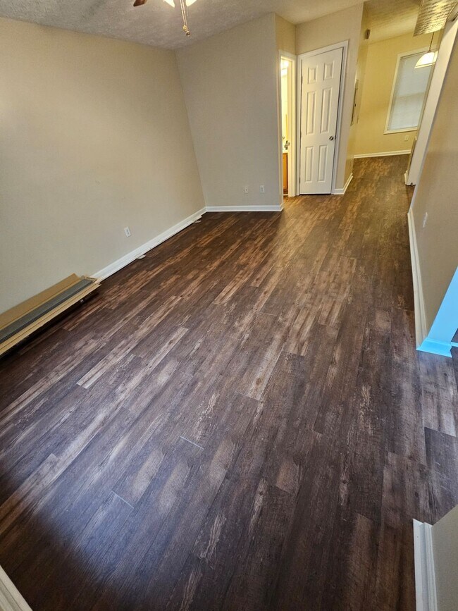 Building Photo - Carlton Street Townhomes