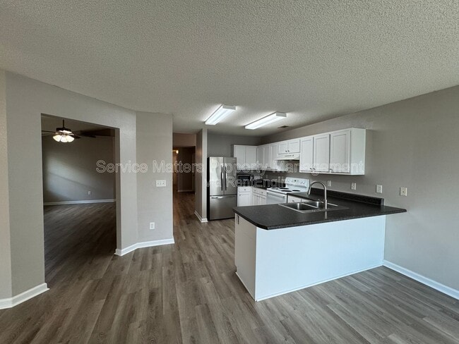 Building Photo - 5079 Cocoa Dr