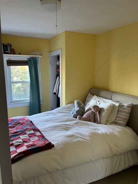 Building Photo - 85 Birch Ave