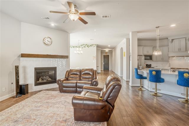 Building Photo - 4301 Meadow Hawk Dr