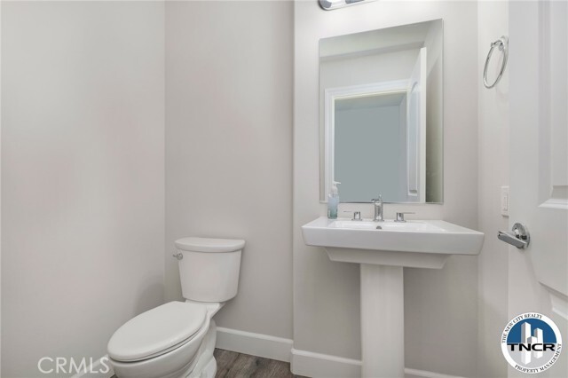 Building Photo - 9841 Alburtis Ave