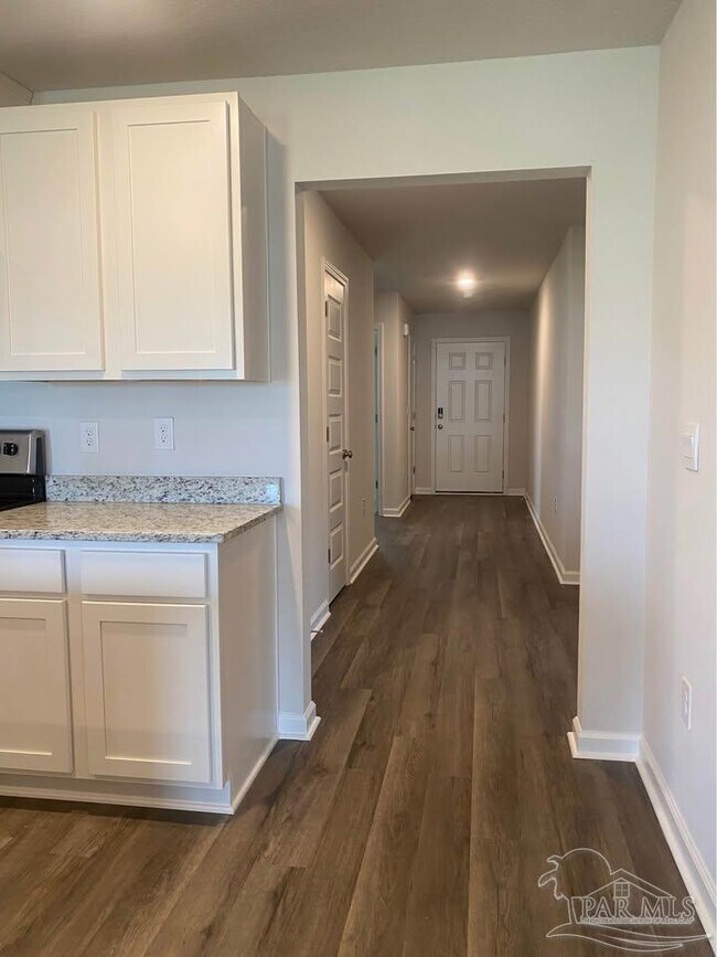 Building Photo - 5155 Gaineswood Dr