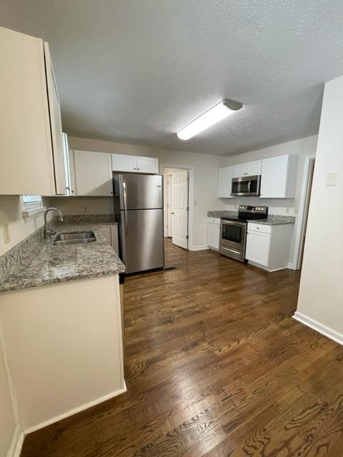 Building Photo - 1130 Ridgemont Dr