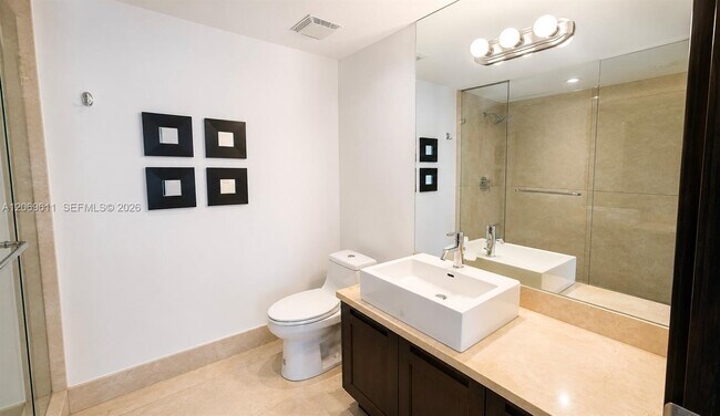 Building Photo - 150 Sunny Isles Blvd