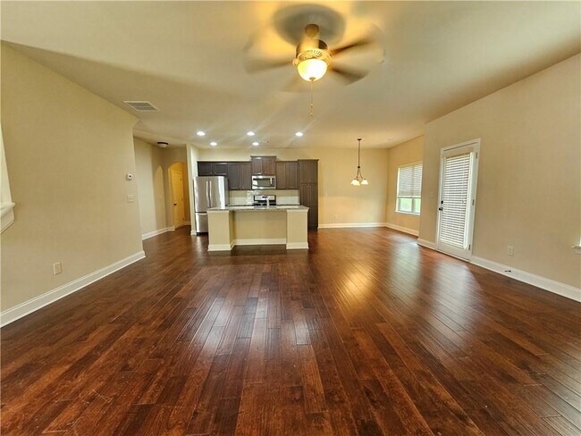 Building Photo - 2792 Misty Ivy Dr