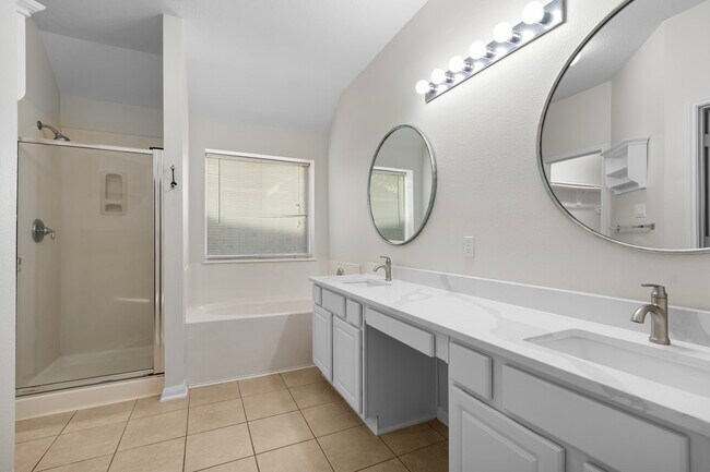 Building Photo - 34 Drifting Shadows Cir