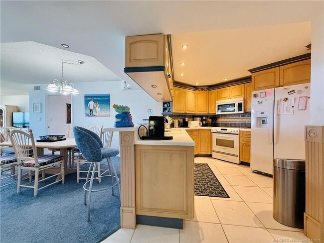 Building Photo - 9500 S Ocean Dr