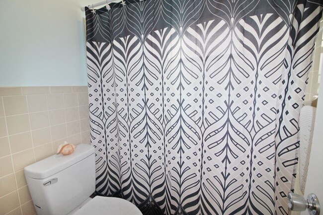 Building Photo - Puritan Arms Annual Condo for Rent