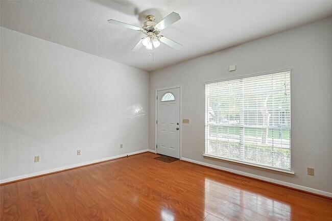 Building Photo - 2930 Grants Lake Blvd