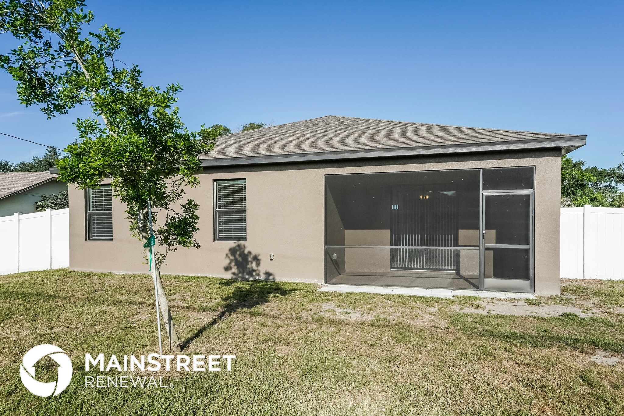 Building Photo - 945 SW 6th Pl