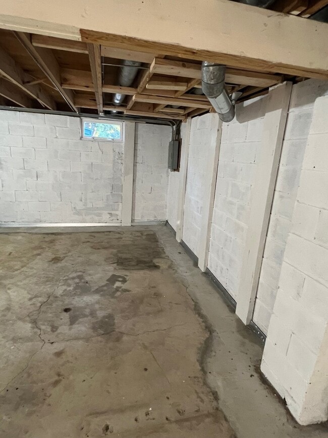 Building Photo - 35 Pleasant View Dr