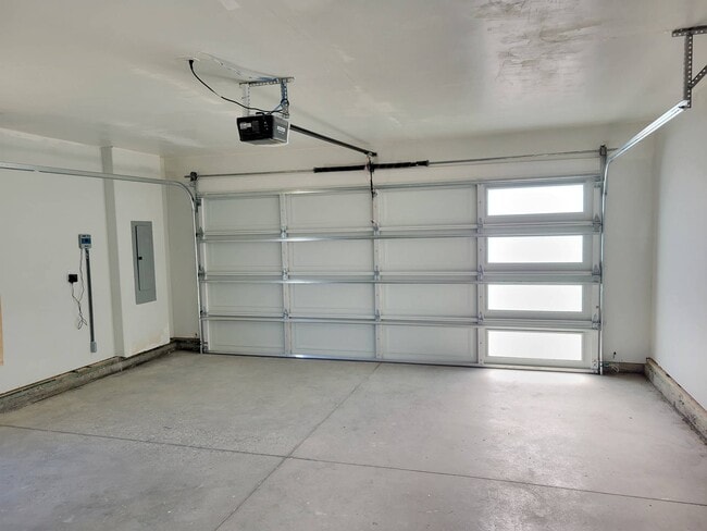 Building Photo - 4705 Corinth Dr