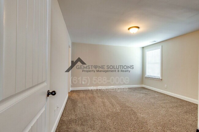 Building Photo - 1634 Earl Ct