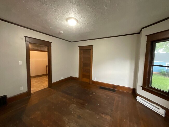 Building Photo - 1212 18th St NW